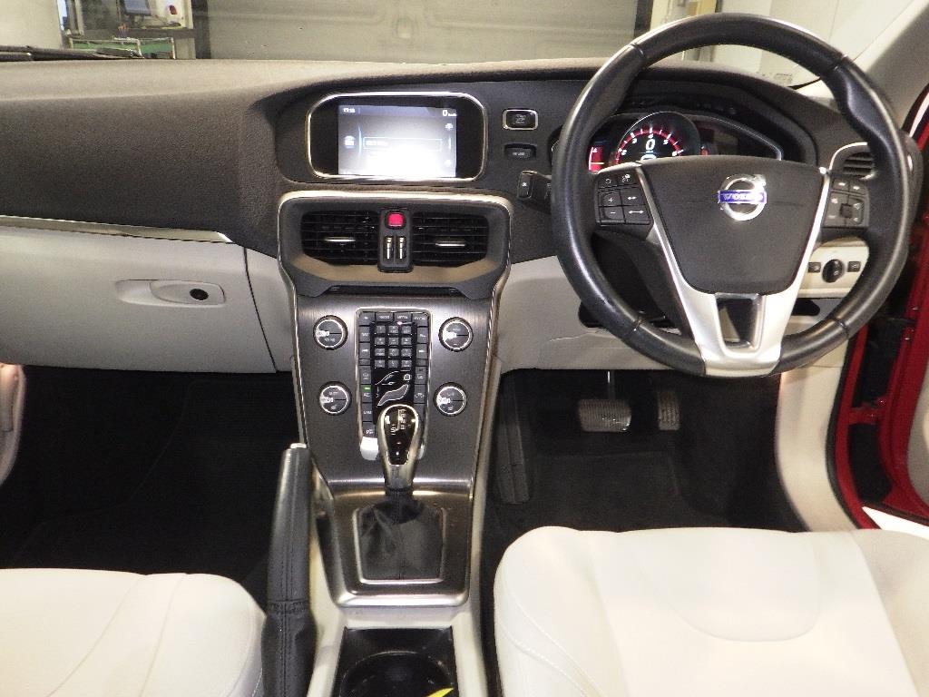 2013 Volvo V40
