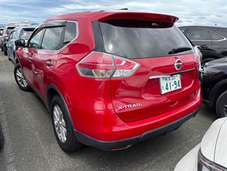 2015 Nissan X-TRAIL - Thumbnail