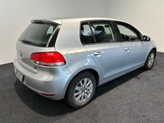 2012 Volkswagen Golf - Thumbnail