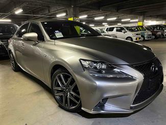 2014 Lexus IS 300H - Thumbnail