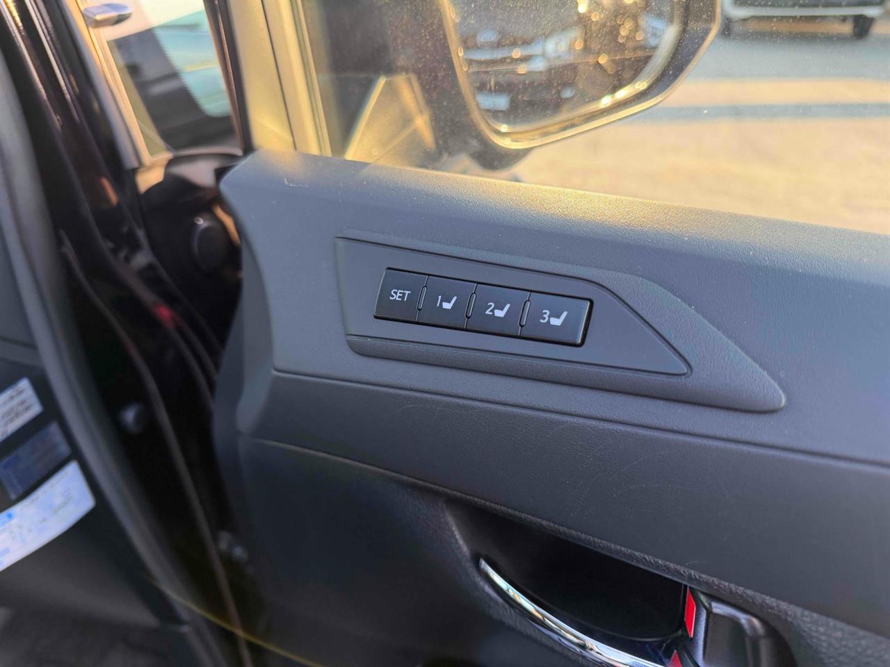 2015 Toyota VELLFIRE