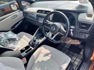 2019 Nissan LEAF - Thumbnail