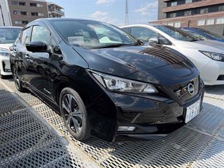 2022 Nissan LEAF - Thumbnail