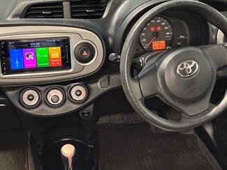2011 Toyota Vitz - Thumbnail