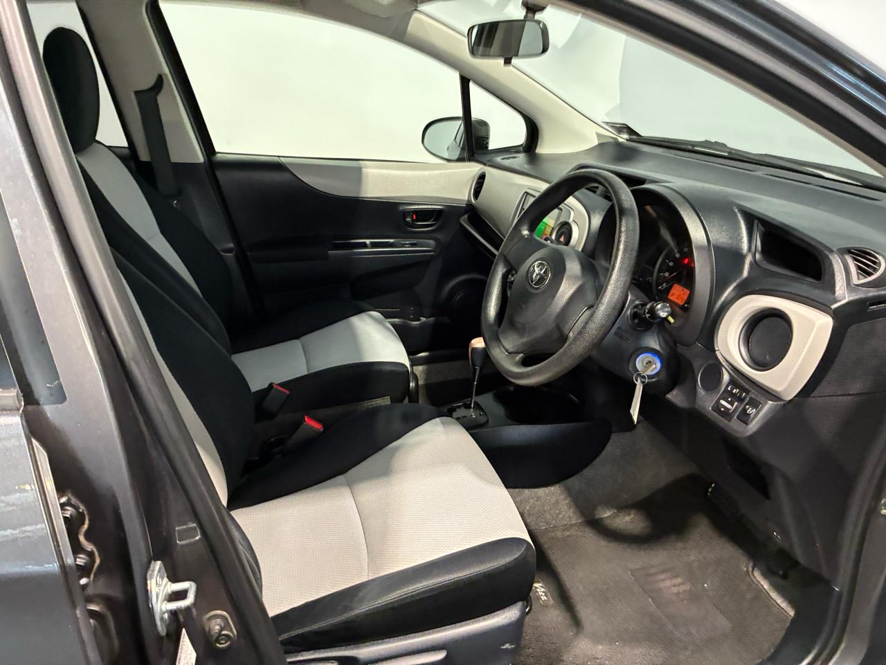 2011 Toyota Vitz