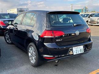2015 Volkswagen Golf - Thumbnail