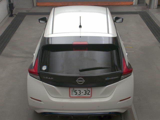 2022 Nissan LEAF