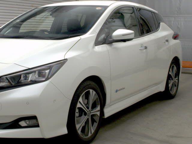 2022 Nissan LEAF