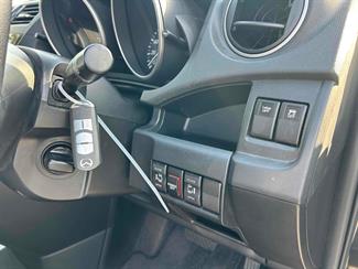 2012 Mazda PREMACY - Thumbnail