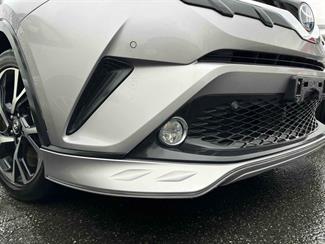 2017 Toyota C-HR - Thumbnail