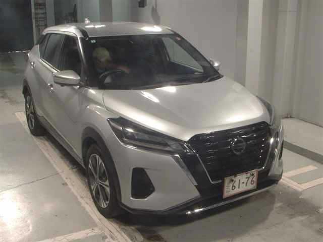 2023 Nissan KICKS