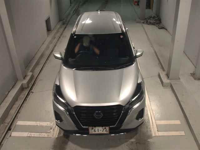 2023 Nissan KICKS
