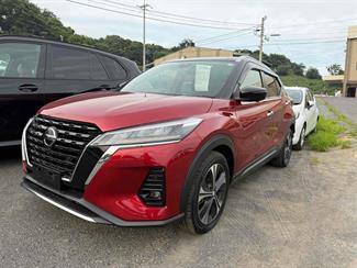 2021 Nissan KICKS - Thumbnail