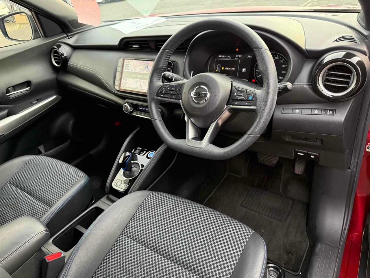 2021 Nissan KICKS