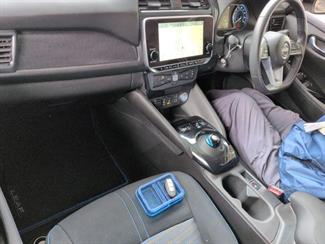 2023 Nissan LEAF - Thumbnail