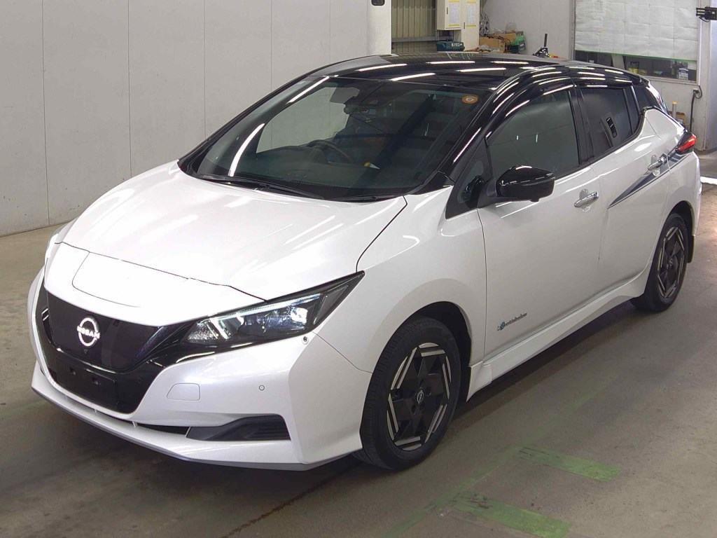 2023 Nissan LEAF