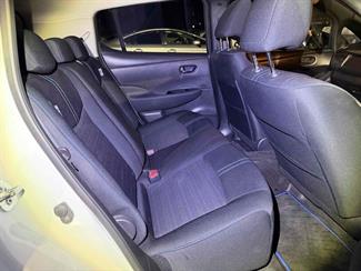 2023 Nissan LEAF - Thumbnail