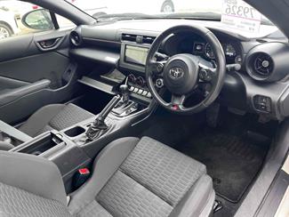 2022 Toyota 86 - Thumbnail