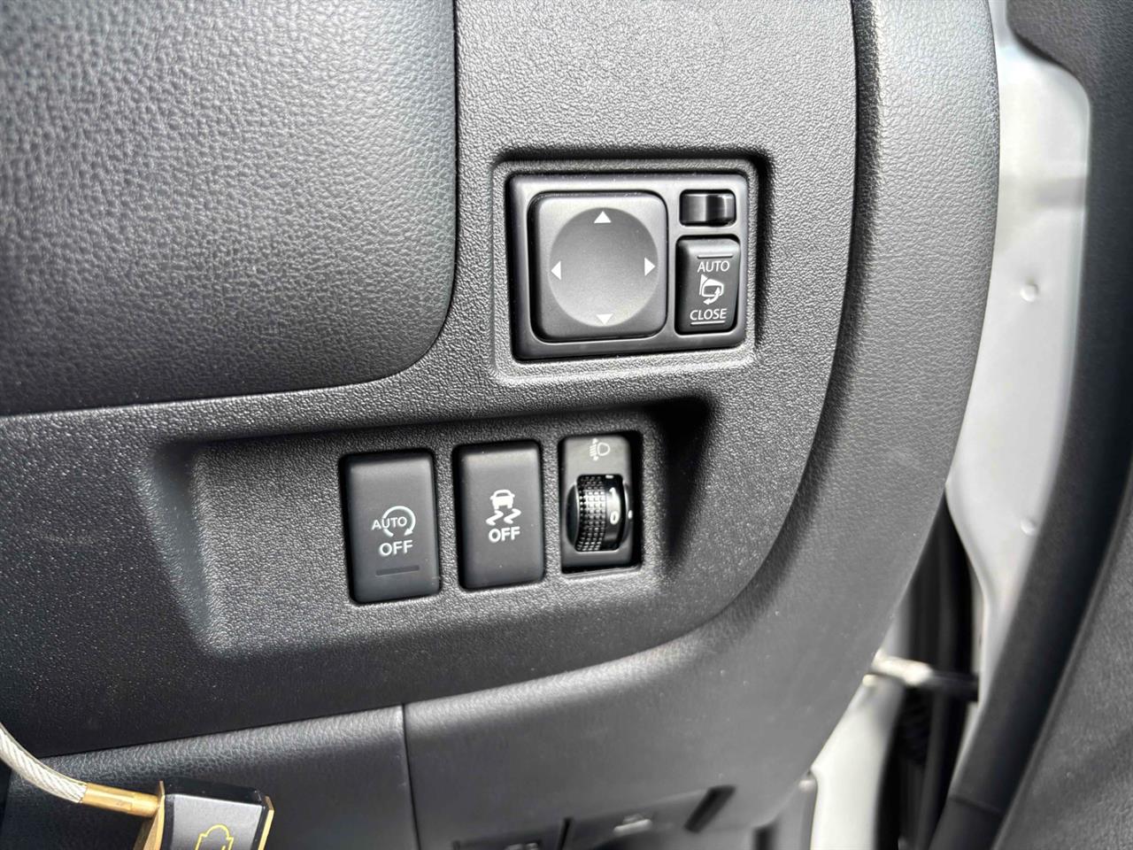 2015 Nissan MARCH
