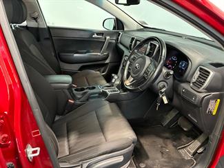 2017 Kia Sportage - Thumbnail
