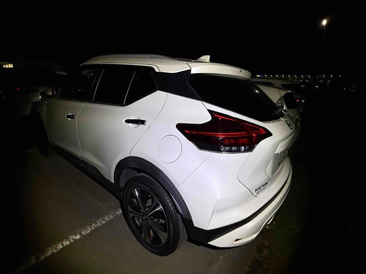 2021 Nissan KICKS