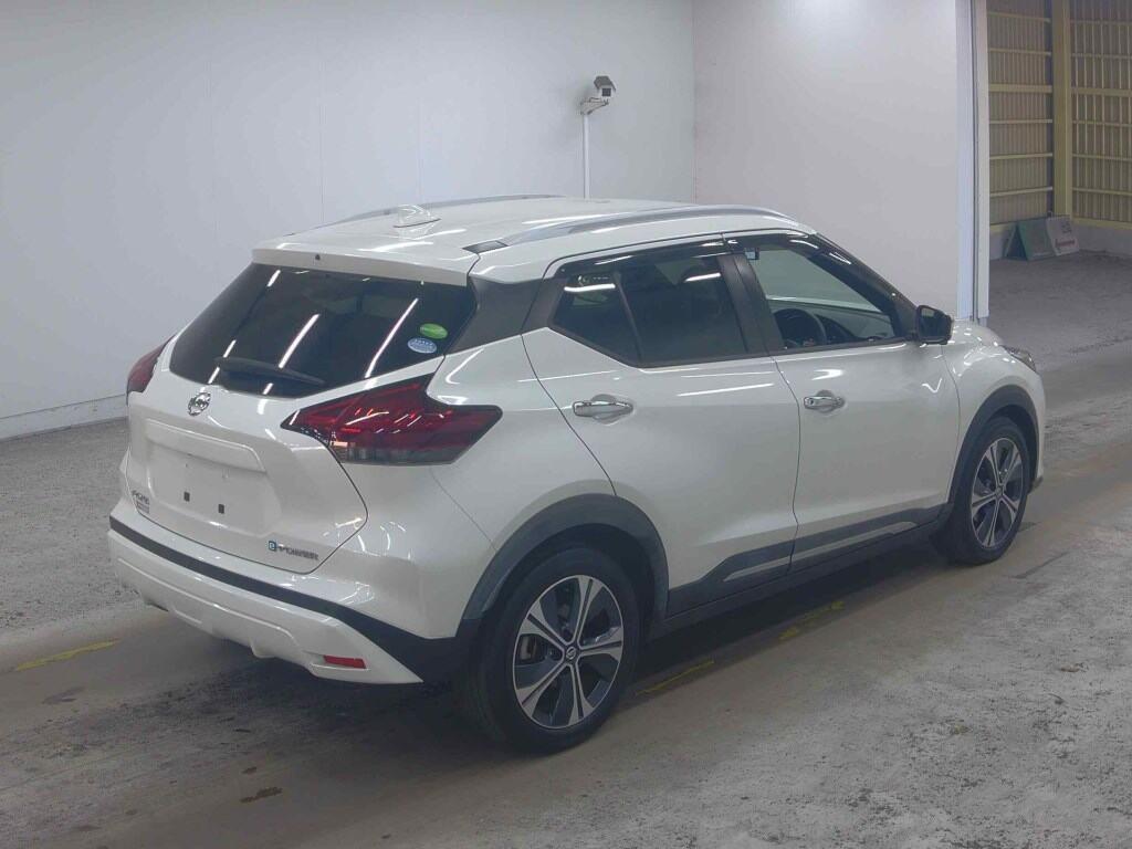 2021 Nissan KICKS