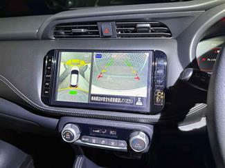 2021 Nissan KICKS - Thumbnail