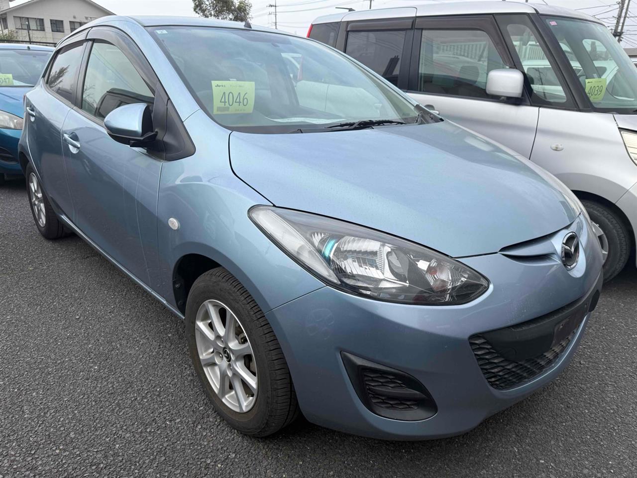 2013 Mazda DEMIO
