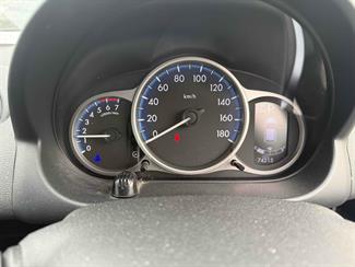 2013 Mazda DEMIO - Thumbnail