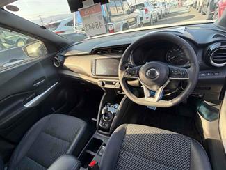 2021 Nissan KICKS - Thumbnail