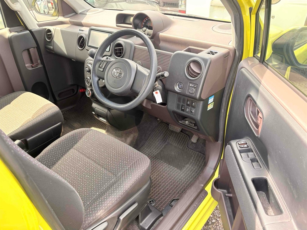 2016 Toyota SPADE