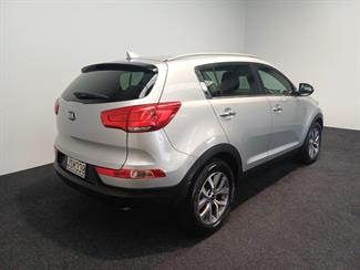 2016 Kia Sportage - Thumbnail