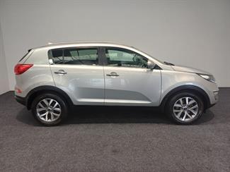 2016 Kia Sportage - Thumbnail