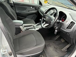 2016 Kia Sportage - Thumbnail