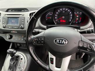 2016 Kia Sportage - Thumbnail
