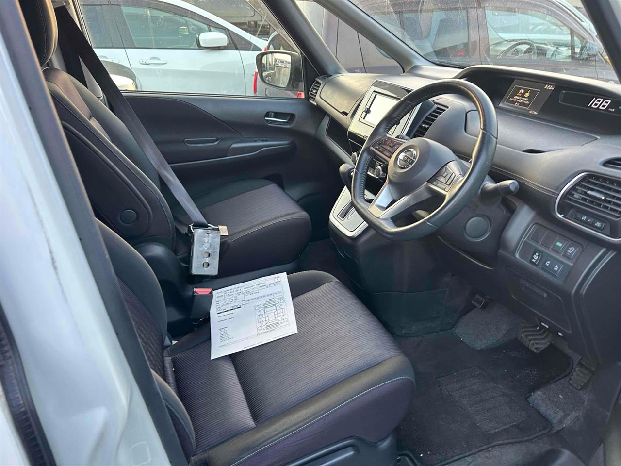 2018 Nissan SERENA