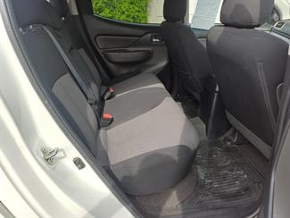 2016 Mitsubishi Triton - Thumbnail