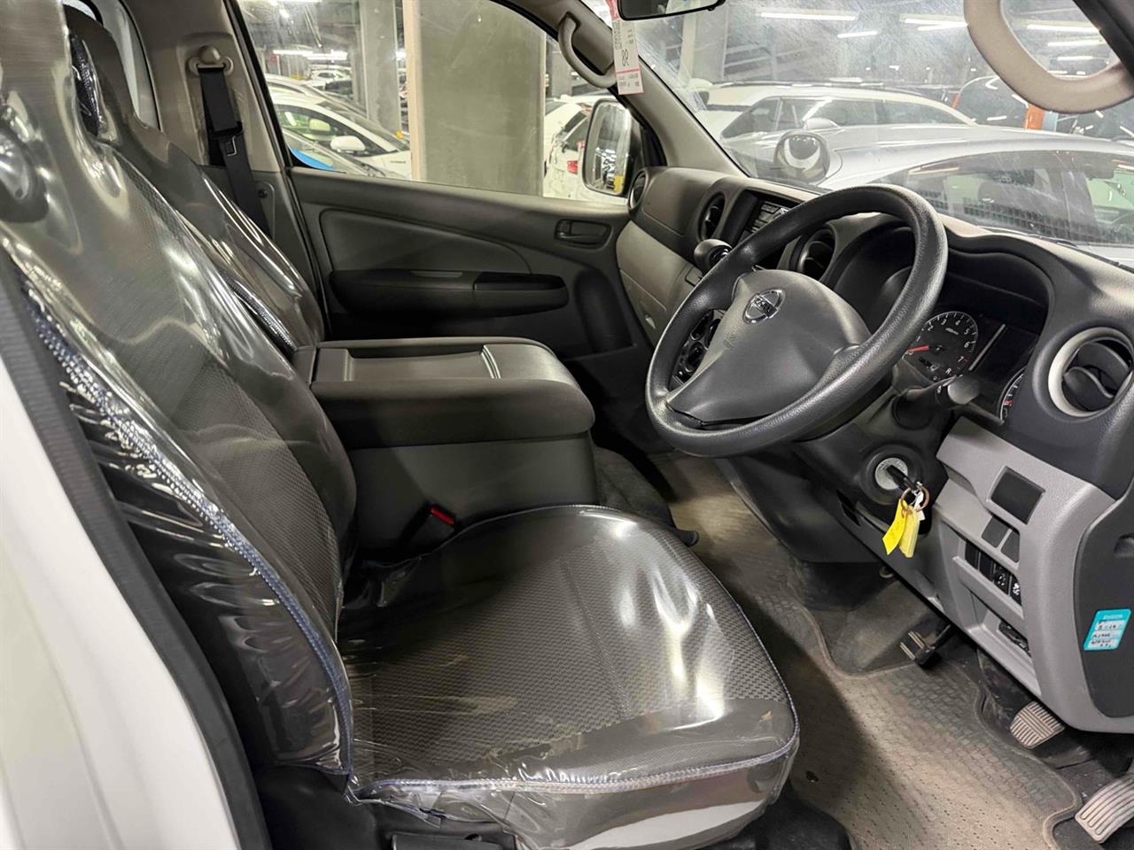 2021 Nissan NV350