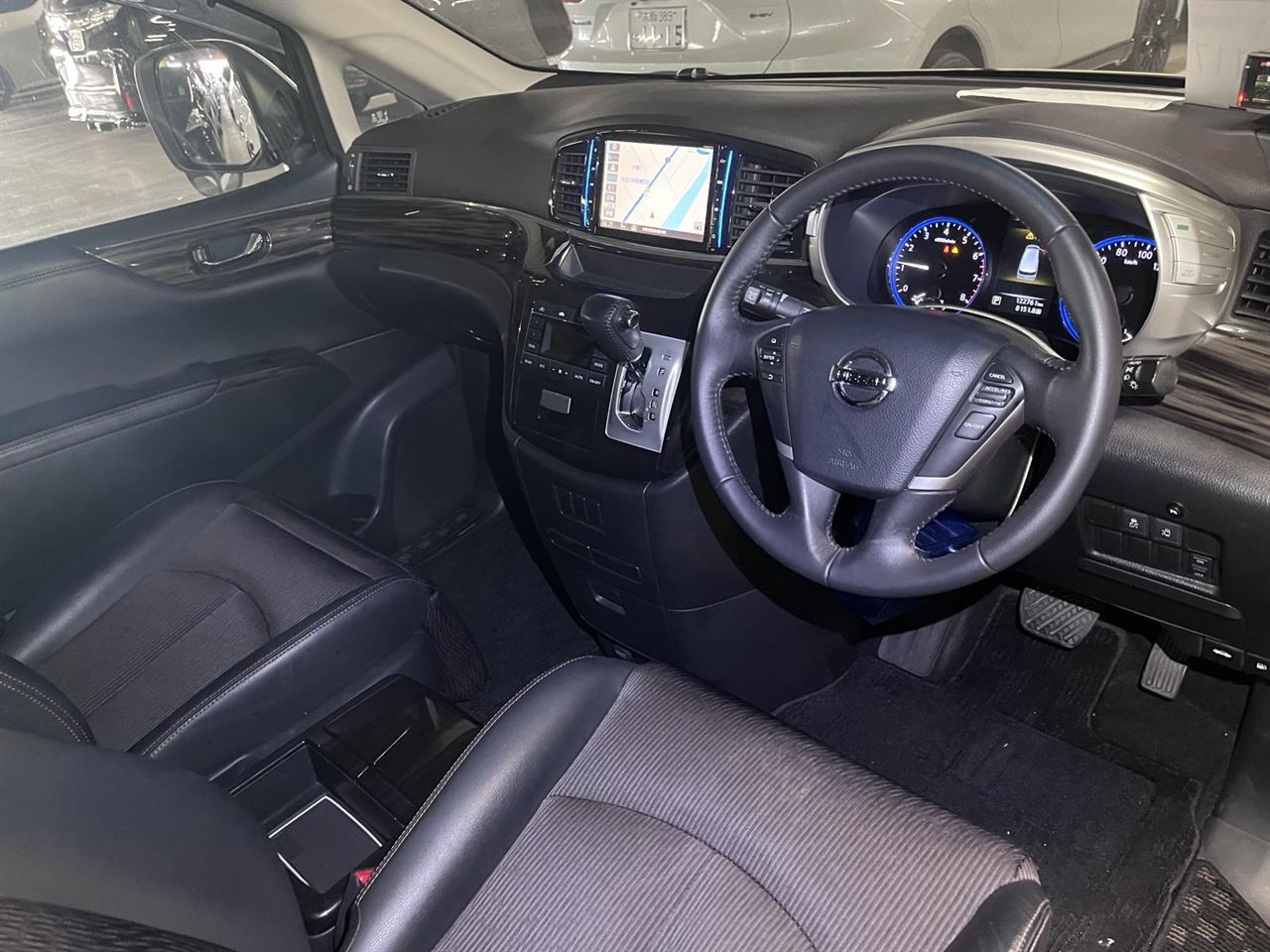 2017 Nissan Elgrand