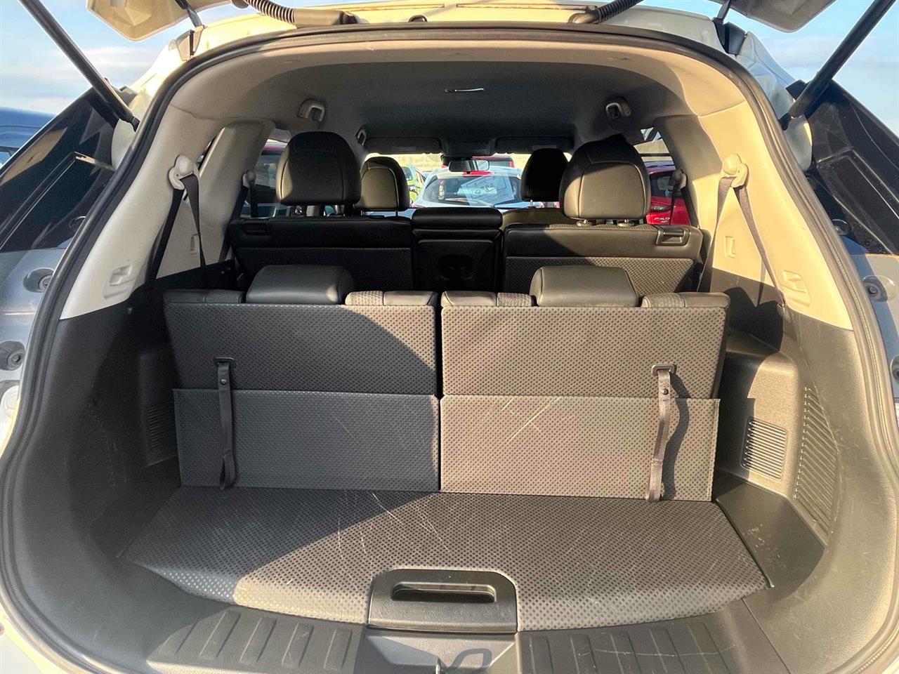2017 Nissan X-TRAIL