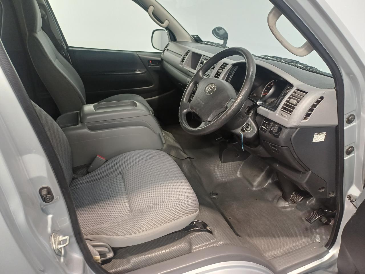 2008 Toyota Hiace