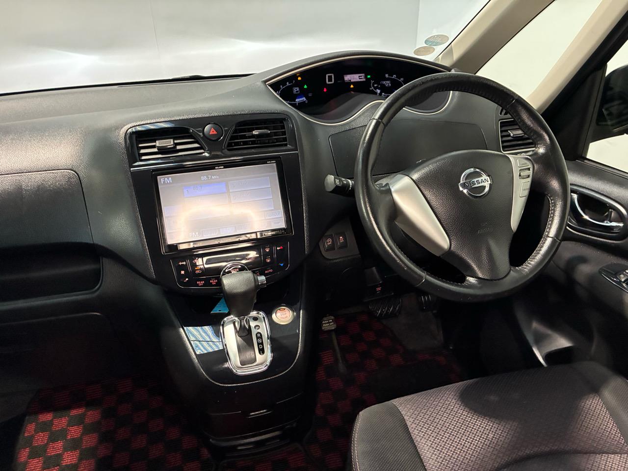 2013 Nissan SERENA