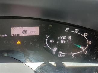 2013 Nissan SERENA - Thumbnail