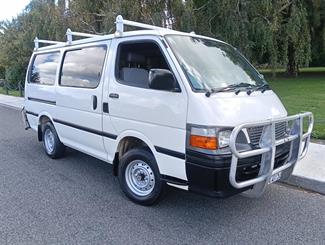 2003 Toyota Hiace - Thumbnail