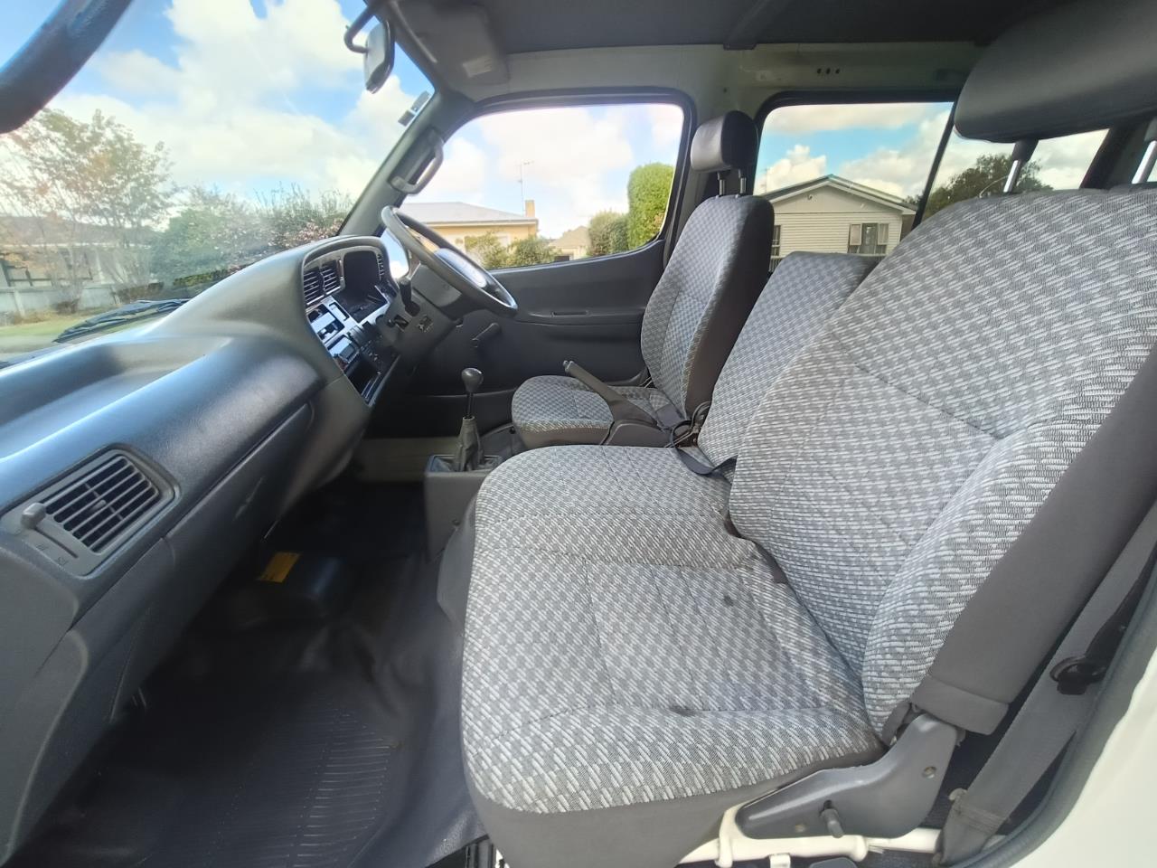2003 Toyota Hiace