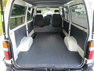 2003 Toyota Hiace - Thumbnail