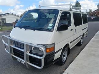 2003 Toyota Hiace - Thumbnail