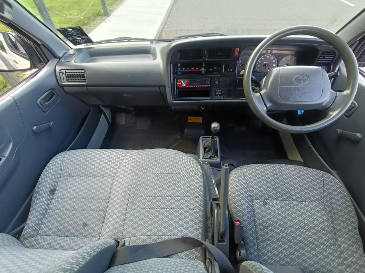 2003 Toyota Hiace