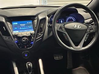 2017 Hyundai Veloster - Thumbnail
