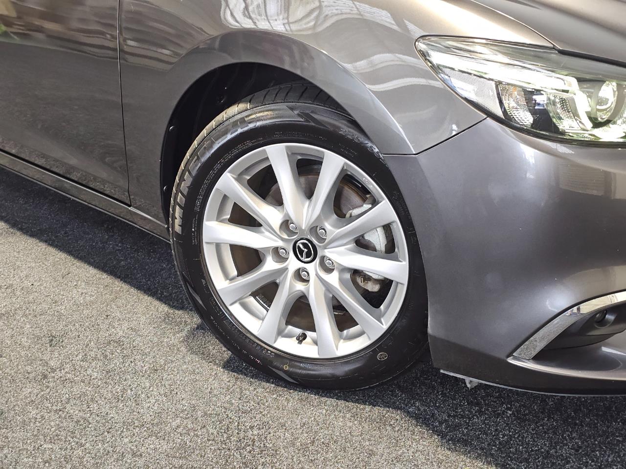 2017 Mazda ATENZA